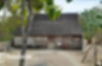 Bagai Miliki Ilmu Bandung Bondowoso, Pria di Ngawi Mampu Pindahkan Posisi Seluruh Rumahnya Hanya dalam Waktu Semalam, Kediamannya Diangkat Hingga 130 Cm, Meditasi Khusus Dilakukan Sebelum Pindahan
