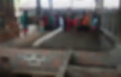 Dituding Warga Pakai Bantuan Jin dan Sihir, Rumah Pria di Ngawi Ini Mampu Berpindah Tempat Dalam Waktu Semalam, Si Pemilik Jelaskan Fakta Sebenarnya Usai Bikin Heboh Masyarakat