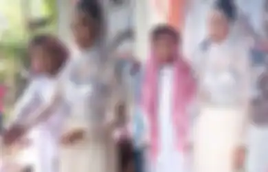 Jatuh Cinta di Kolam Renang, Bocah 9 Tahun Beranikan Diri Nikahi Gadis 14 Tahun, Foto-foto Pernikahannya Viral