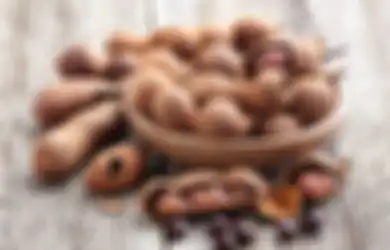 Kulit Wajah Bening & Bersih dari Jerawat Berkat DIY Masker Asam Jawa!