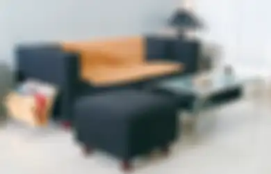 Sering Gunakan Kain Sebagai Pelapis Sofa? Begini Triknya Agar Estetik!