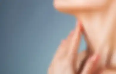 Anti Dekil, 5 Rekomendasi Skincare Leher yang Bikin Cerah dan Mulus