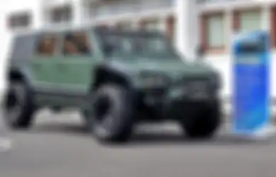  Satu Unitnya Dijual Seharga Setengah Miliar, Prabowo Borong 500 Rantis Maung 4x4 Garapan Pindad, Sang Menhan Langsung Coba Geber dan Uji Kemampuannya