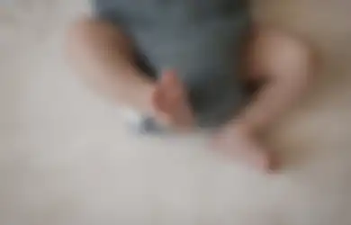 Ngilu! Lahiran Sendiri di Toilet rumah, Ibu Ini Tarik Tubuh Bayinya hingga Kepalanya Putus, Polisi: Karena Panik...