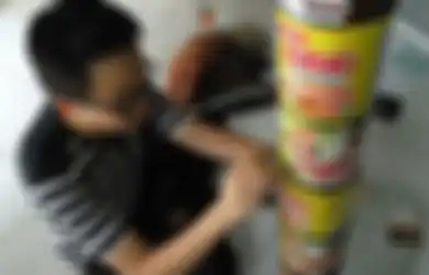 Daur Ulang Sampah Jadi Lampu Hemat Energi Ala Mahasiswa Surabaya