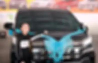 Serius Main TikTok dan YouTube, Cewek 12 Tahun Ini Udah Bisa Beli Mobil Mewah Pake Uang Sendiri, Kontennya Apa?