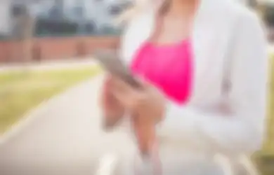 Lagi Duduk Di Bus, Cewek Ini Jadi Korban Pelecehan via Fitur AirDrop iPhone