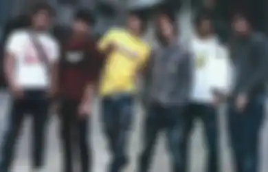 9 Musisi dan Band Lokal Yang Pernah Dandan Ala Emo Pada Masanya