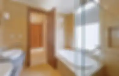 Coba Hadirkan Unsur Batu Alam dan Kayu, Ini Inspirasi Kamar Mandi Ideal 2020