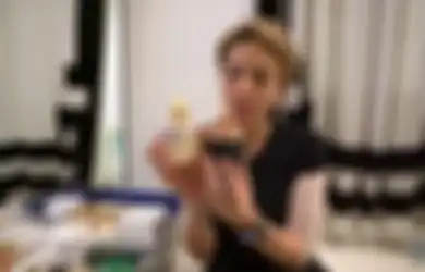 Sempat Dikabarkan Dekat dengan Vicky Nitinegoro, Nikita Mirzani Kini Pamer Video Mesra Dipangkuan Pria Ini