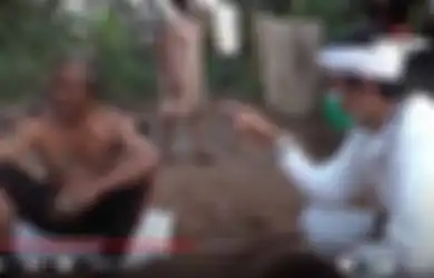 Mobilnya Mogok di Tengah Hutan Belantara Purwakarta, 2 Keluarga Ini Berakhir Tinggal di Gubuk Reot Buatannya Sendiri Selama 15 Tahun, Begini Cara Mereka Bertahan Hidup