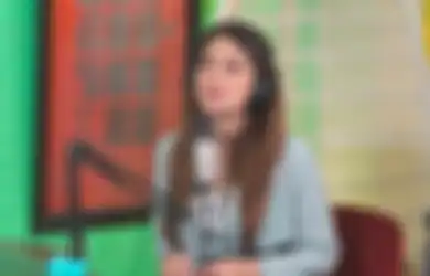 Blak-blakan, Luna Maya Mengaku Masih Kepo dengan Kehidupan Ariel Noah, Sang Artis: Wajarlah Kadang