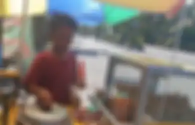 Demi Bisa Beli Kuota untuk Belajar Online, Siswa SMP Jadi Penjual Cilok Keliling