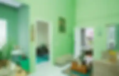 Inspirasi Rumah 2 Lantai dengan Dominasi Hijau Muda, Walau Hanya Seluas 75 Meter tapi Keren Banget Dalamnya!