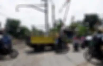 Mesin Mobil Mati di Rel Kereta Api? Jangan Panik, Lakukan Ini!