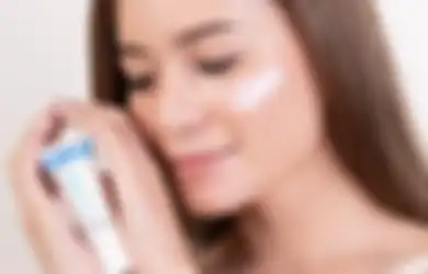 Review Mineral Botanica First Defense+ Brightening Day Cream. Bisa Cerahkan Wajah dalam 7 Hari?
