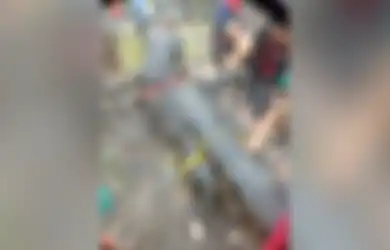 Warga Kampungnya Ada yang Dimangsa Predator Purba, Dukun Ini Justru Anggap Tragedi Tersebut Sebuah Kepercayaan Unik: Itu Ada yang Pelihara