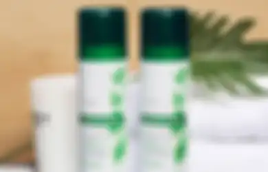 Ampuh Atasi Rambut Lepek? Yuk, Kepoin Review Klorane Dry Shampoo With Nettle!