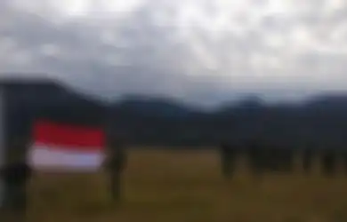 Pukul Mundur KKB Papua, Satgas Yonif Raider 323/Buaya Putih Kostrad Kibarkan Bendera Merah Putih di Markas Egianus Kogoya, Wilayah Hukum Kedaulatan NKRI Kembali Dikukuhkan