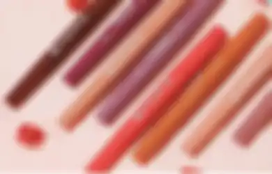 Review Madame Gie Double Trouble Matte Lipstick 2 in 1. Praktis!