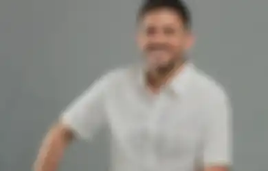 Pake Bahasa Inggris Emang Keren, Tapi Jangan-jangan Grammar Lo Banyak yang Salah? Yuk Berguru Bareng Guruku Mr D!