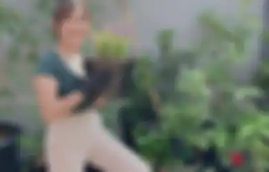 Menjelma Jadi Pedangdut dengan Harta Kekayaan Rp 200 Miliar, Ayu Ting Ting Bongkar Alasannya Punya Rumah Gedong di Gang Sempit