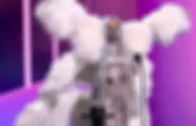 Lady Gaga Terciduk Pakai Masker Buatan Desainer Indonesia Saat Jalani Prokes di Acara MTV VMA 2020