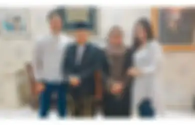 Bakal Bertarung di Pilkada Karawang, Identitas Adly Fairuz yang Disebut-sebut Cucu Ma'ruf Amin Dibongkar, Jubir Wapres: Itu Tidak Pas, Tidak Ada Hubungan