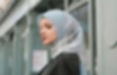 4 Dress Hijab Manis ala Zahrah Zubaidah, Selebgram Berdarah Arab!