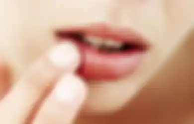 Sering Ngopi dan 3 Hal Lain yang Mungkin Penyebab Bibir Jadi Gelap
