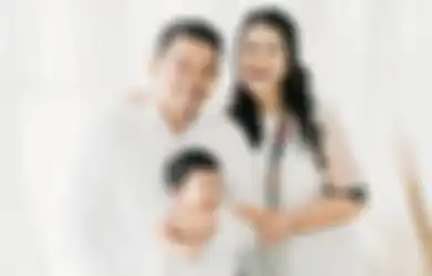Instagram Kahiyang Ayu Dibanjiri Protes Soal Pengesahan UU Cipta Kerja, Bobby Nasution Malah Menghindar Saat Dimintai Pendapat, Menantu Jokowi: Nanti Ya, Lagi Buru-buru