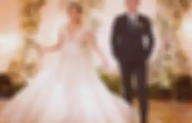 Akui Foto Undangan Pemberkatan Nikah yang Bocor, Misteri Agama Nella Kharisma dan Dory Harsa Terbongkar, Netizen Gigit Jari?