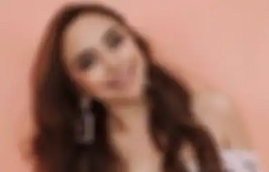 Pakai Baju Seksi Saat Belanja di Pasar Tradisional, Penampilan Salmafinan Sunan Jadi Sorotan, Netizen: Ah Salma, Ke Pasar Aja Begitu 