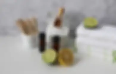 Ibu-ibu Wajib Coba, Engga Sangka Ini yang Terjadi Jika Menaburkan Soda Kue pada Rendaman Pakaian, Lihat Hasilnya!