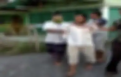 Keluar dari Safnya Saat Shalat Maghrib, Jamaah Ini Nekat Bacok Imam Masjid Gara-gara Tersinggung Tak Diizinkan Urus Kotak Amal, Begini Kondisi Korban Setelah Sempat Jalani Operasi
