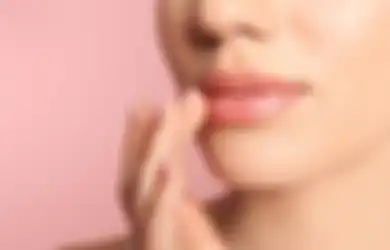 Gini Cara Merawat Bibir Agar Enggak Mudah Kering Gara-Gara Lipstik!
