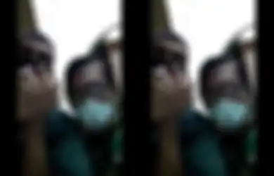 Nantang Maut Cuma Pakai Masker Scuba, Oknum PNS Dinas Koperasi Lampung Ini Pamer Salaman dengan Pasien Corona di Ruang Isolasi: Bagi Petugas Covid-19 Catat Nama Saya!