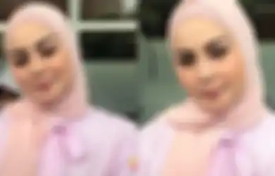 Kupingnya Panas Dengar Selentingan Warga Soal Sang Anak, Ibu Jennifer Dunn Tak Tanggung-tanggung Pasang Badan Bela Putrinya, Tetangga: Disamperin ke Rumah!