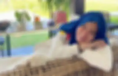 Lama Tak Ada Kabar, Okie Agustina Mendadak Mencak-Mencak Merasa Diganggu Hingga Singgung Soal Pemaksaan: Udah Aku Blok, Mereka Pakai Nomor Lain