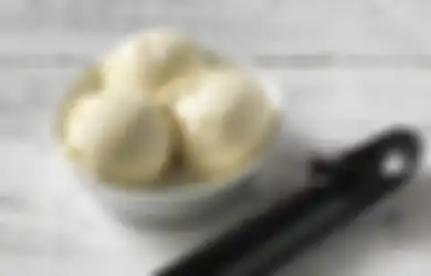 Makan Es Krim Saat Menstruasi Bisa Menyebabkan Kita Punya Kista?