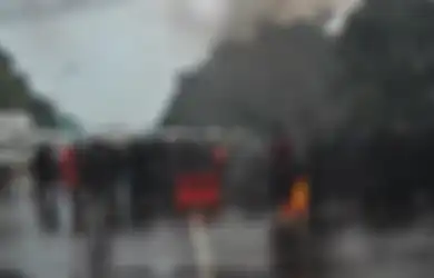 Kapolres Tanggung Penuh Semua Biaya Pengobatan Mahasiswa yang Terluka Akibat Bentrok, Ketua BEM FEBIS UPB Ungkap Adanya Penyusup di Tengah Aksi: Nggak Pakai Almet Tiba-tiba Gabung