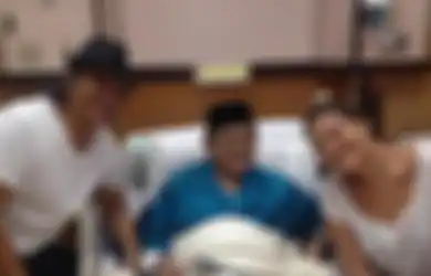 Melenggang Tenang di Senayan, UU Cipta Kerja Nyatanya Lukai Hati Cucu Jauh Habibie, Melanie Subono: Hai Para Pengkhianat, Tidur Tenang Semalam?