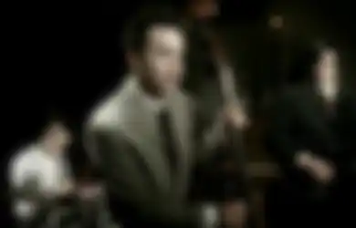 Mark Hoppus Punya Penjelasan Sendiri Soal Musik Emo, Setuju Nggak?