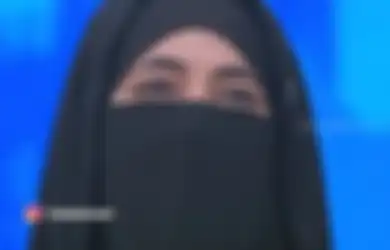 'Kami Berdua Bukan Orang yang Suci', Umi Pipik Bela Diri Usai Dihujat Karena Bongkar Aib Mendiang Suami: Laki-laki Diuji dengan Harta Tahta Wanita