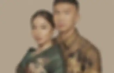 Jalani Prosesi Malam Bainai di Kediamannya, Tante Nikita Willy Berikan Pesan untuk Sang Ponakan, ‘Jadilah Seorang Ibu yang Soleh’