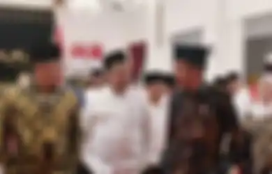 Ngaku Sudah Ingatkan Jokowi, Fahri Hamzah Sebut Mazhab UU Cipta Kerja dari Kapitalisme China yang Tidak Cocok di Indonesia: Banyak Hal yang Diabaikan Tiba-tiba Disahkan
