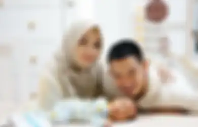 Lagi Senang-senangnya Jadi Orangtua, Rezky Aditya Pamer Pose Andalan Baby Keene Athar di Depan Kamera, Citra Kirana Langsung Komentar Begini