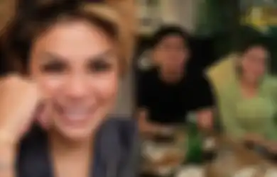 Nikita Mirzani Mengaku Sedih Melihat Ayu Ting Ting Temukan Tambatan Hati, Kok Bisa?