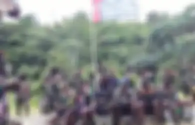 Suaminya Tewas Ditembak KKB Papua, Tangis Dewi Gita Pecah Saat Sambungan Telepon Tiba-tiba Terputus: 'Kami Sudah Dikepung'