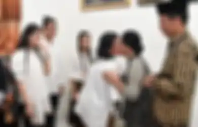 Selalu Tampil Sederhana di Depan Kamera, Selvi Ananda Buka Suara Usai Anak Jokowi Diprediksi Menang Telak di Pilkada Solo 2020